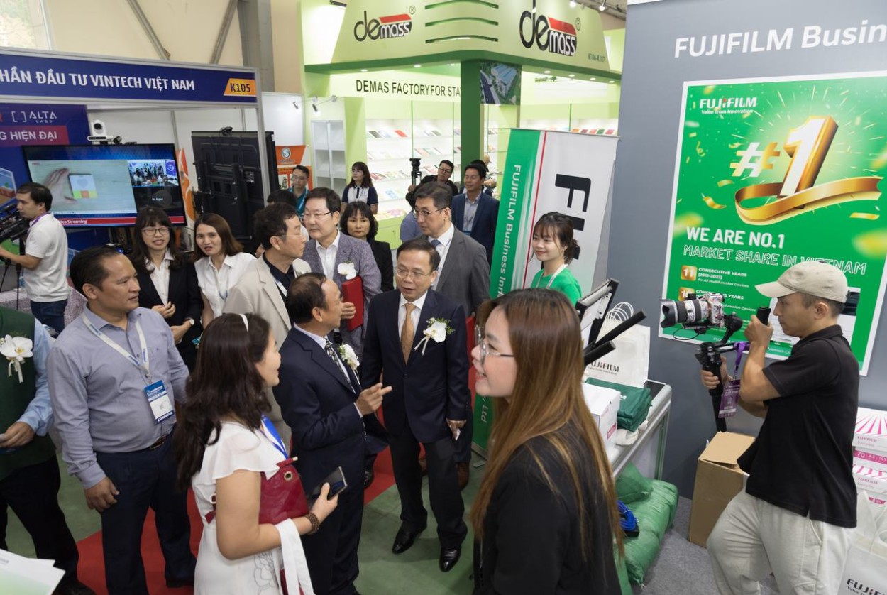 国际涂料工业展现场照片